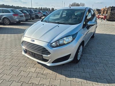 Gebraucht Ford Fiesta Trend 95 PS (69 kW) 2015 Silber Kleinwagen