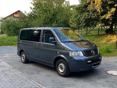 Gebraucht VW Multivan Startline 130 PS (95 kW) 2009 Grün Van
