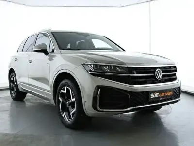 Gebraucht VW Touareg IQ Drive 231 PS (169 kW) 2025 Beige SUV