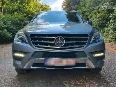 Begagnad Mercedes ML250 AMG 204 HK (150 kW) 2013 Grå SUV