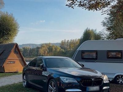 Begagnad BMW 740 M Sport 306 HK (225 kW) 2011 Blå Sedan