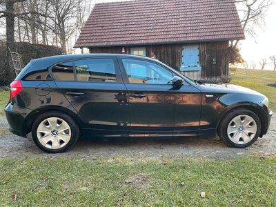 Usata BMW 118 143 CV (105 kW) 2008 Nero Utilitaria