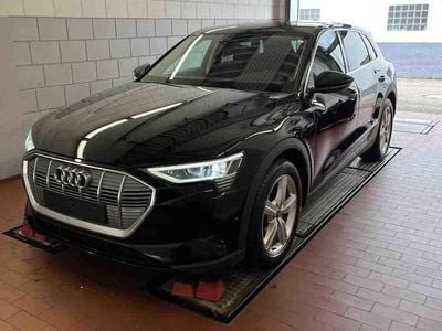 Schwarz Gebraucht 2022 Audi e-tron SUV | 25.990 € (Guter Preis)