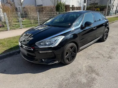 Gebraucht Citroën DS5 Sport Chic 163 PS (119 kW) 2012 Schwarz Kleinwagen