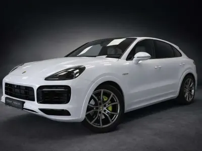 Usata Porsche Cayenne Platinum Edition 462 CV (339 kW) 2023 Bianco SUV