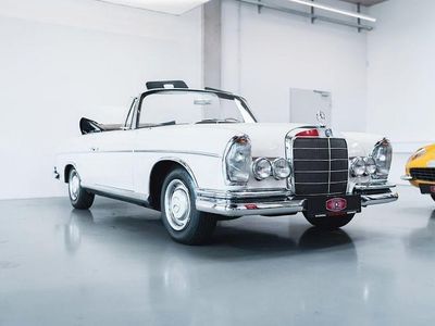 Gebraucht Mercedes 300 SE 170 PS (125 kW) 1965 Weiß Cabrio