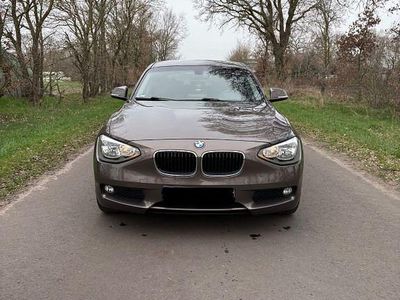 Gebraucht BMW 116 136 PS (100 kW) 2014 Braun Kleinwagen