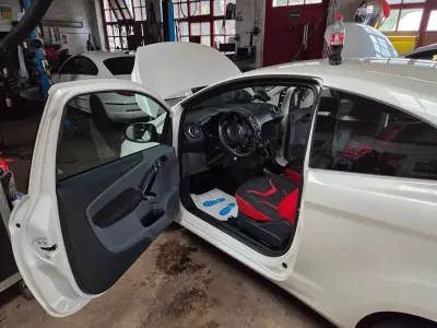 Gebraucht Ford Ka Trend 69 PS (50 kW) 2014 Grün Kleinwagen