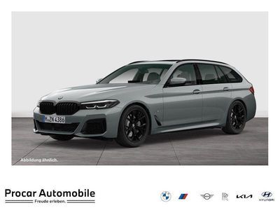Gebraucht BMW 530 M Sport 286 PS (210 kW) 2023 Grau Kombi