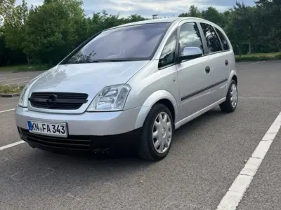 Gebraucht Opel Meriva 101 PS (74 kW) 2004 Silber Van / Kleinbus