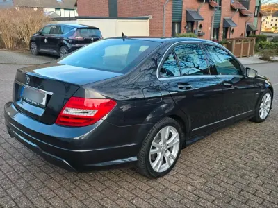 Gebraucht Mercedes C200 AMG line 136 PS (100 kW) 2012 Schwarz Limousine