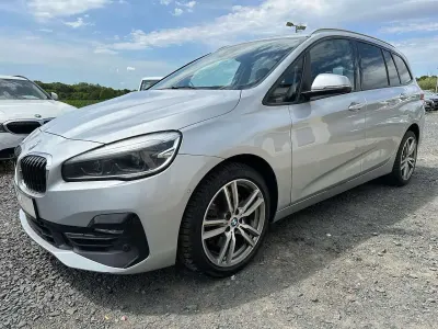 Gebraucht BMW 220 Gran Tourer Sport Line 190 PS (139 kW) 2019 Glaciersilber Van / Kleinbus