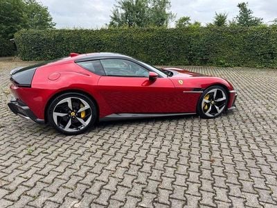 Neu Ferrari 12 Cilindri 831 PS (611 kW) 2025 Rosso imola Coupé