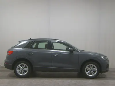Gebraucht Audi Q3 Basis 150 PS (110 kW) 2021 Grau SUV