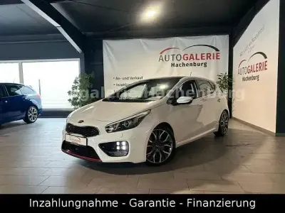 Gebraucht Kia Ceed GT-Challenge 204 PS (150 kW) 2015 Deluxe white Kleinwagen