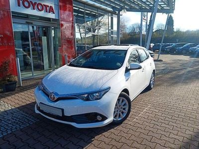 Gebraucht Toyota Auris Comfort 116 PS (85 kW) 2016 Weiß Limousine