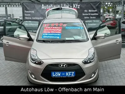Gebraucht Hyundai ix20 125 PS (91 kW) 2016 Gold Kleinwagen