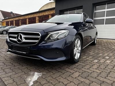 Gebraucht Mercedes E220 194 PS (142 kW) 2016 Blau Kombi