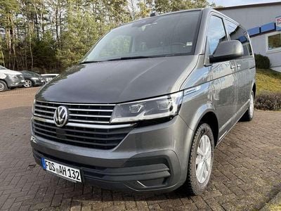 Gebraucht VW Caravelle Comfortline 150 PS (110 kW) 2024 Indiumgrau metallic Van / Kleinbus