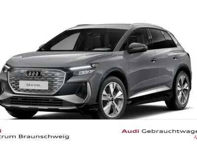 Używany Audi Q4 e-tron Basis 210 kW (286 KM) 2025 Szary SUV