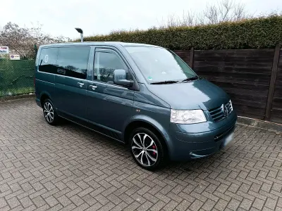 Gebraucht VW Multivan 134 PS (98 kW) 2007 Grau Van / Kleinbus