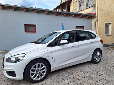 Gebraucht BMW 225 231 PS (169 kW) 2017 Weiß Limousine