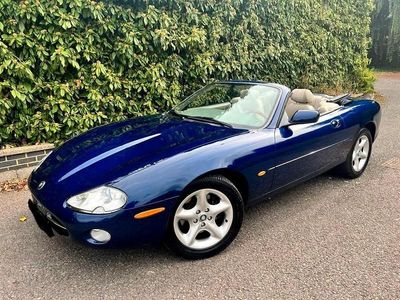 Jaguar XK8