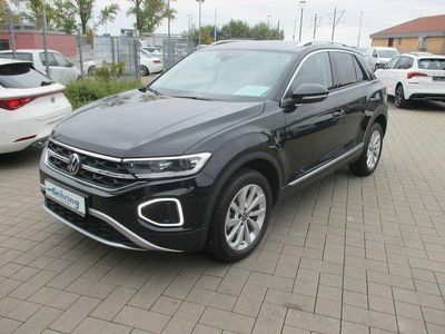Second-hand VW T-Roc Style 150 CP (110 kW) 2024 Negru SUV