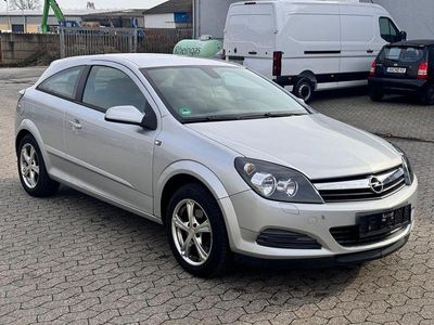 Gebraucht Opel Astra GTC Edition 140 PS (102 kW) 2006 Silber Coupé