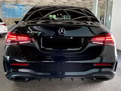 Gebraucht Mercedes A250 AMG line 218 PS (160 kW) 2020 Schwarz Limousine