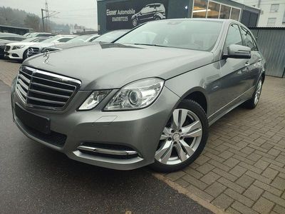 Grau Gebraucht 2010 Mercedes E200 Limousine | 8.997 € (Etwas zu teuer)