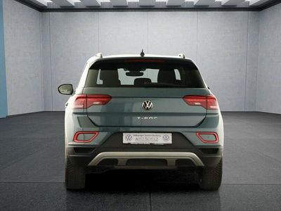 Gebraucht VW T-Roc 150 PS (110 kW) 2024 Blau SUV