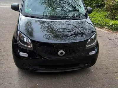 Usata Smart ForFour 70 CV (51 kW) 2015 Nero Utilitaria
