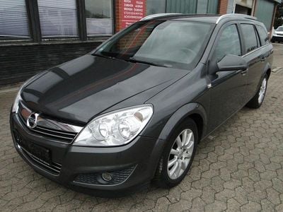 Usata Opel Astra Edition 90 CV (66 kW) 2009 Grigio Station wagon