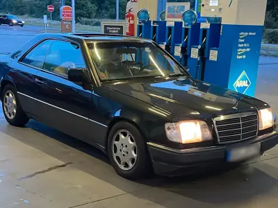Gebraucht Mercedes E230 136 PS (100 kW) 1990 Schwarz Coupé