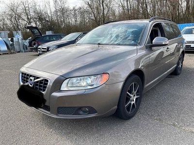 Gebraucht Volvo V70 Kinetic 163 PS (119 kW) 2011 Kombi