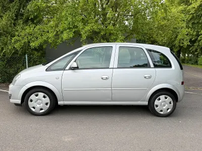 Gebraucht Opel Meriva 105 PS (77 kW) 2006 Silber Van / Kleinbus