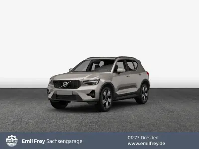 Używany Volvo XC40 Ultra 163 KM (119 kW) 2025 Beżowy SUV