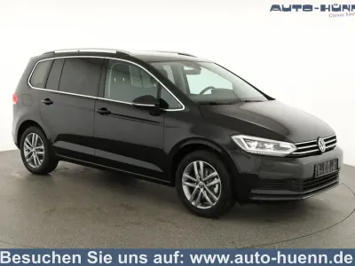 Neu VW Touran Comfortline 150 PS (110 kW) 2026 Delfingrau metallic Van / Kleinbus