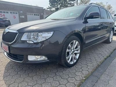 Gebraucht Skoda Superb Elegance 160 PS (117 kW) 2011 Braun Kombi