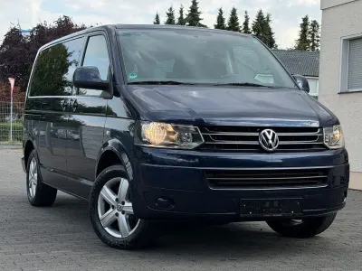 Gebraucht VW Multivan 179 PS (131 kW) 2013 Blau Van / Kleinbus