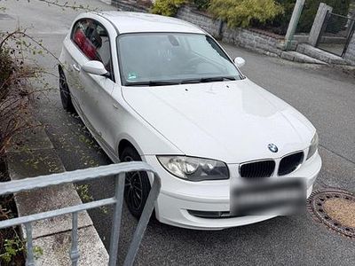Gebraucht BMW 118 143 PS (105 kW) 2008 Weiß Kleinwagen