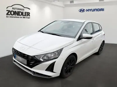 Gebraucht Hyundai i20 Select 101 PS (74 kW) 2025 Sol (weiss Kleinwagen