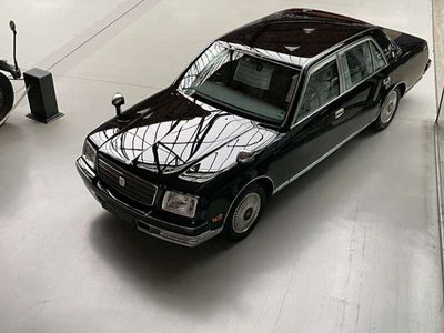 gebraucht Toyota Century 5,0L Aut.