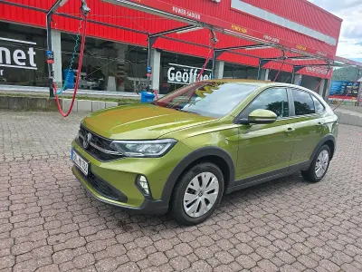Gebraucht VW Taigo Move 100 PS (73 kW) 2023 Grün SUV