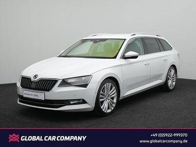 Gebraucht Skoda Superb Style 179 PS (131 kW) 2015 Moonweiss metallic Kombi