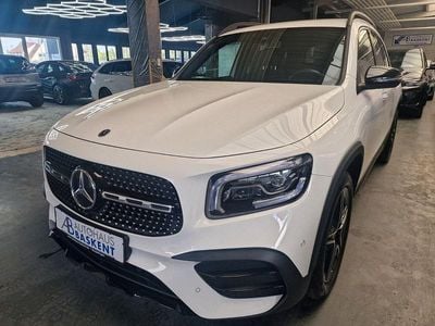 Mercedes GLB220