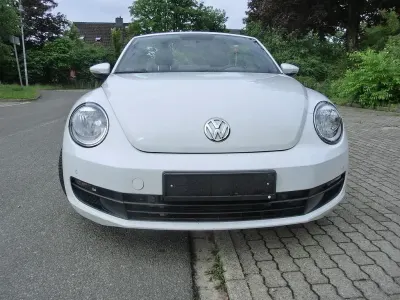 Gebraucht VW Beetle Allstar 110 PS (80 kW) 2016 Weiß Kleinwagen