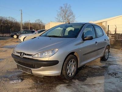 Gebraucht Peugeot 206 Filou 75 PS (55 kW) 2006 Grau Limousine