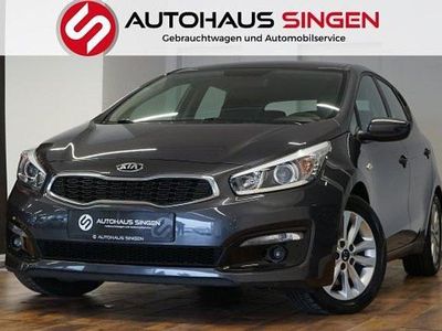 Grau Gebraucht 2017 Kia Ceed Edition 7 Kleinwagen | 10.990 € (Fairer Preis)